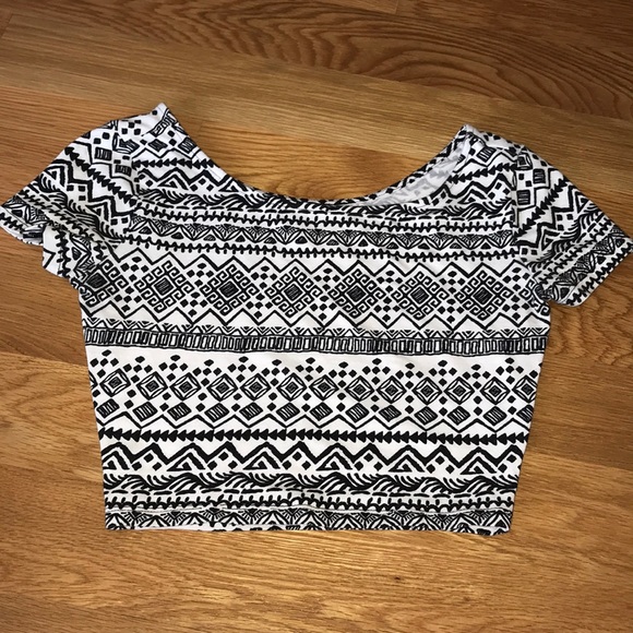 Aztec Print Crop Top - Picture 2 of 4